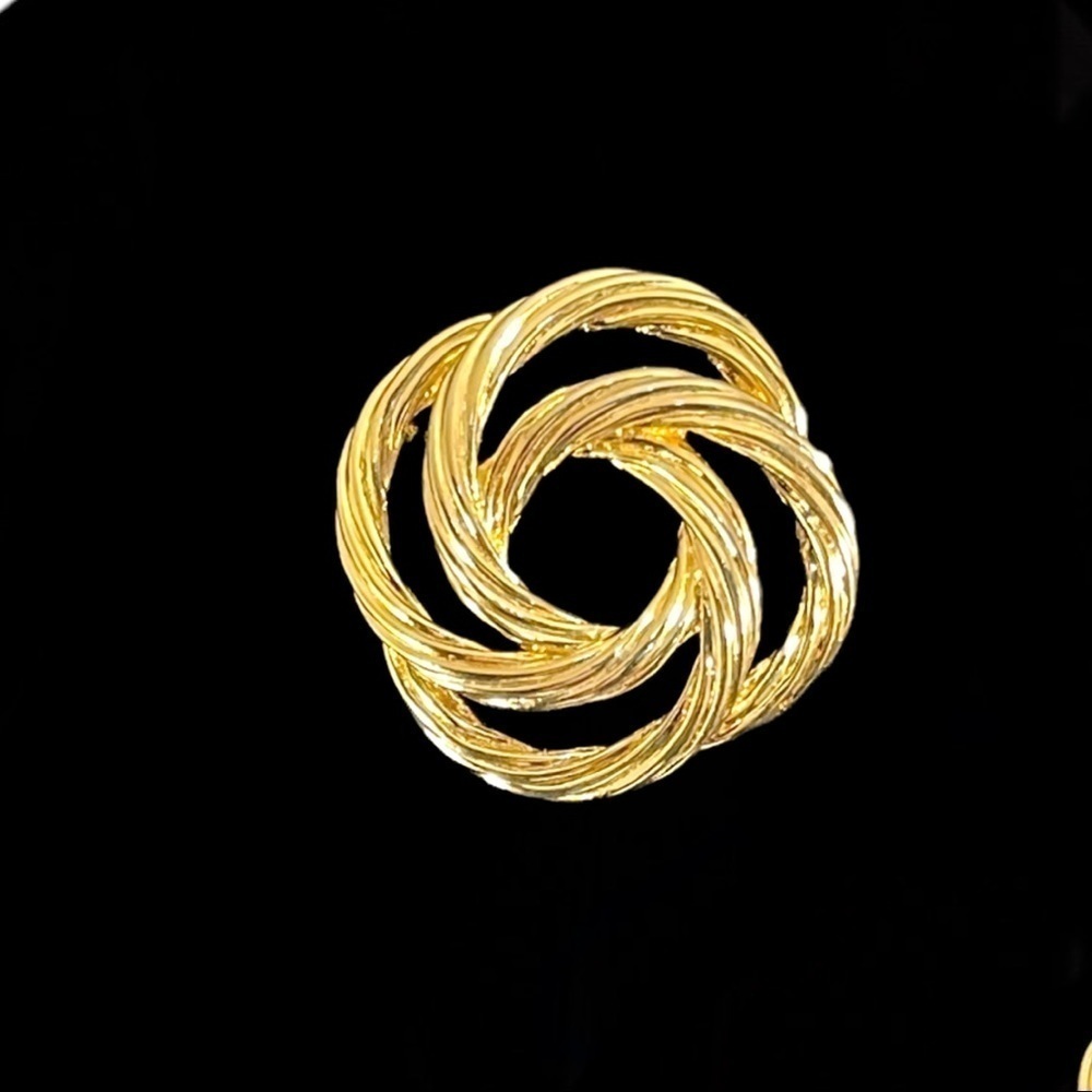 Vintage Monet- Gold Chunky Double Chain Loop Necklace, Bracelet and Broach - Picture 2 of 7